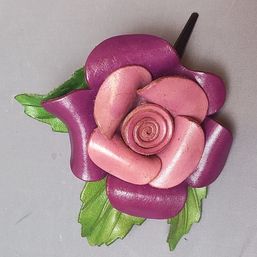 3" leather hair clip